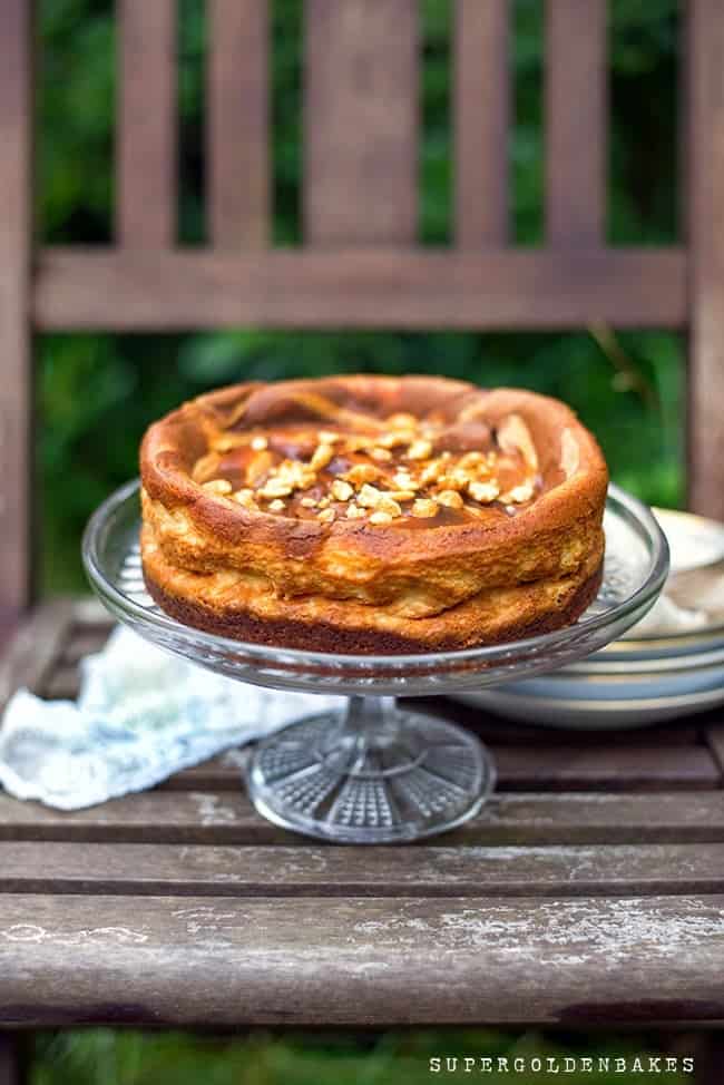 This baked Nutella and salted caramel cheesecake is out of this world delicious! Make it a day ahead to allow for it to set before serving #cheesecake #Nutella | Supergolden Bakes