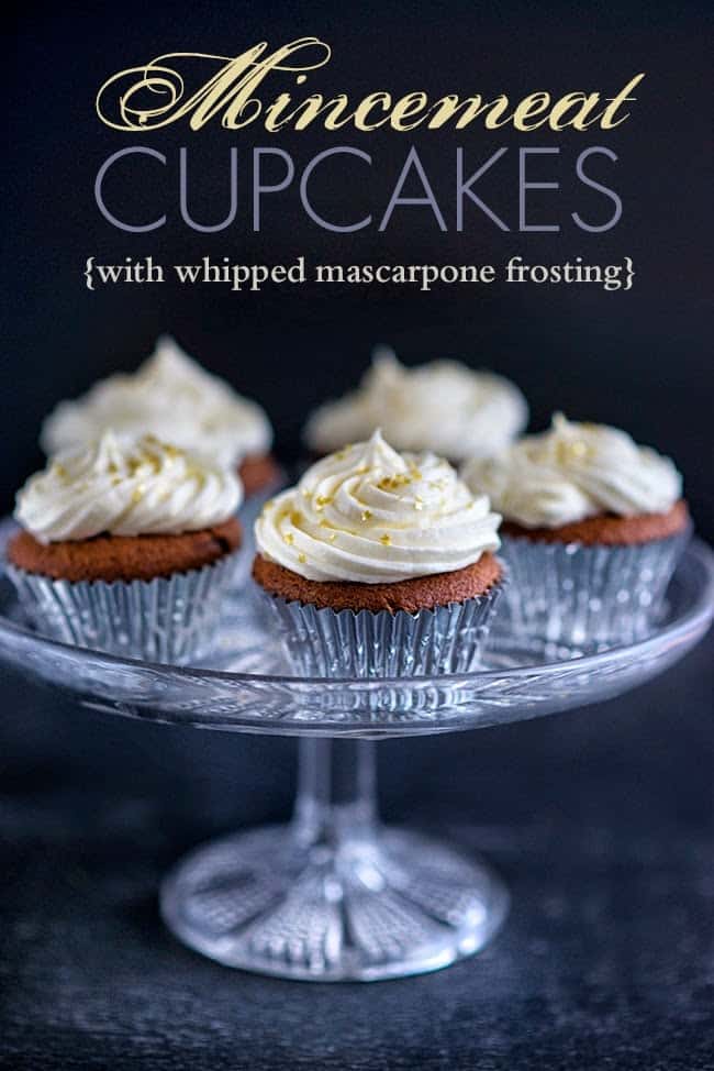 Christmas cupcakes with mascarpone frosting