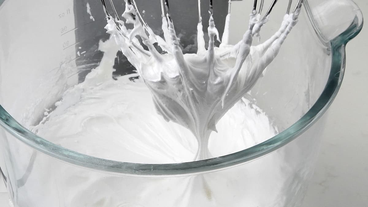 Making royal icing in a stand mixer