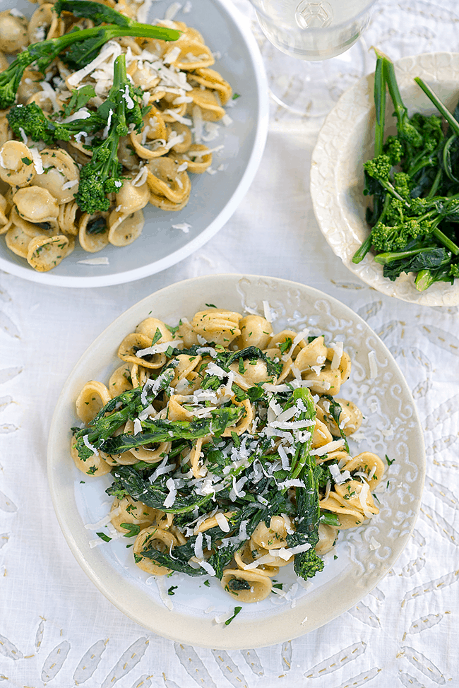 Spring pasta with sprouting broccoli and black garlic 