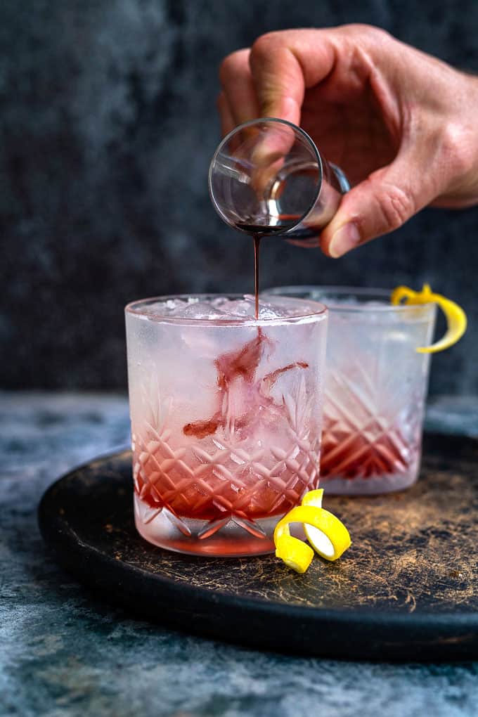 Gin Bramble Cocktail - Supergolden Bakes
