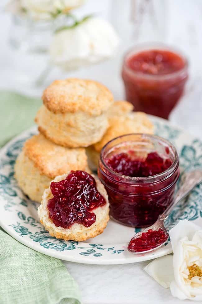 Lemon Mascarpone Scones