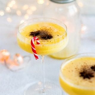 Snowball festive cocktail with Advocaat