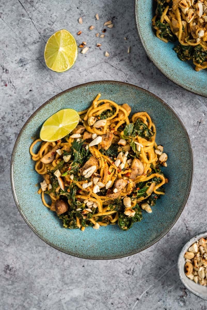15-minute spicy peanut noodles with mushrooms and kale - a satisfying and quick vegetarian meal