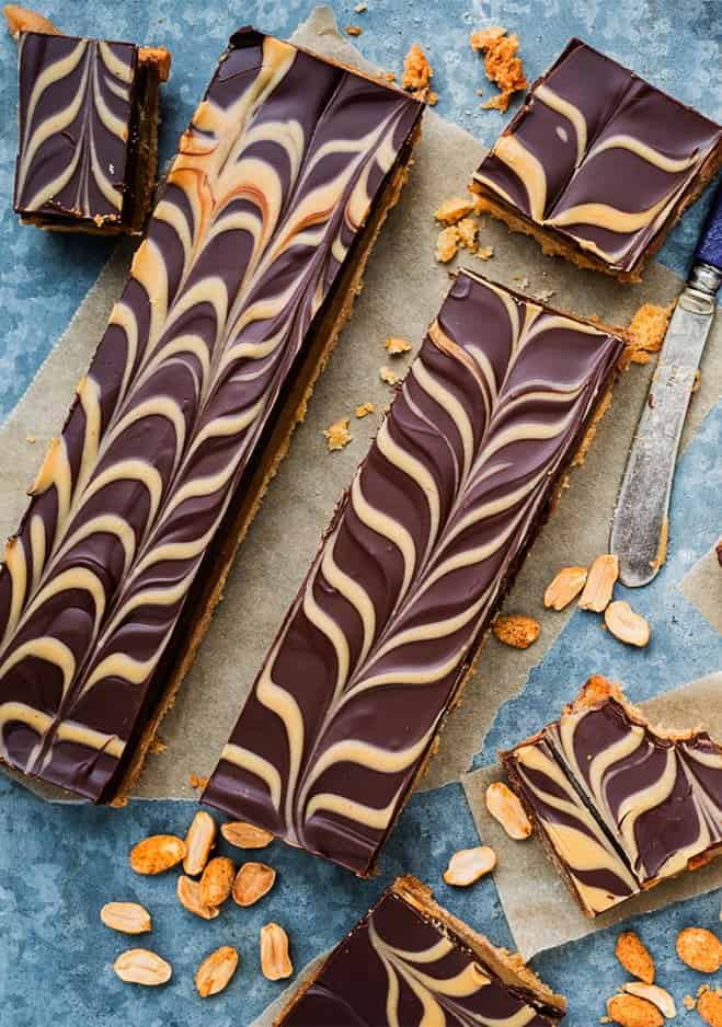 Addictive peanut butter millionaire's shortbread bars | Supergolden Bakes