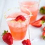 Put your homemade (or otherwise) strawberry jam to good use in these delectable strawberry jam margaritas! Totally delicious and so easy.