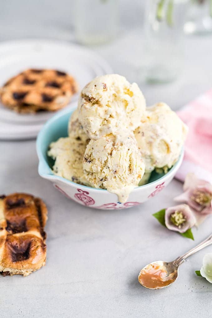 Hot cross bun no-churn ice cream – deliciously creamy with ricotta, sour cream, cream and sweetened condensed milk