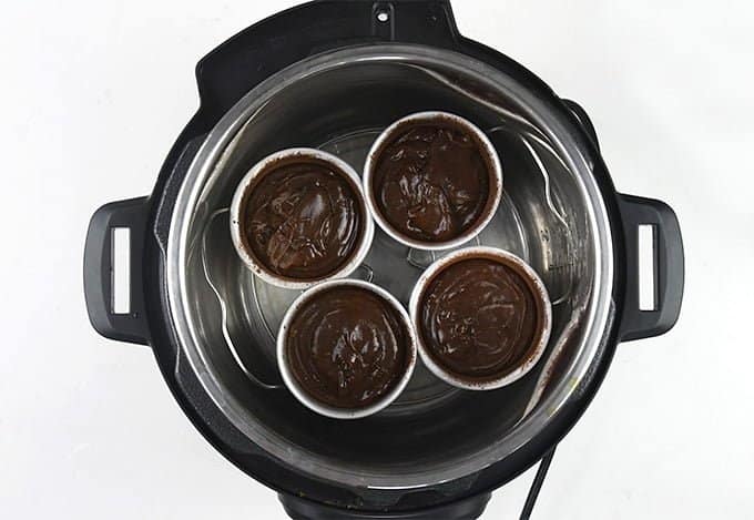 Making lava cakes in an Instant Pot