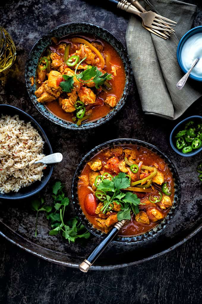 Chicken jalfrezi curry in bowls