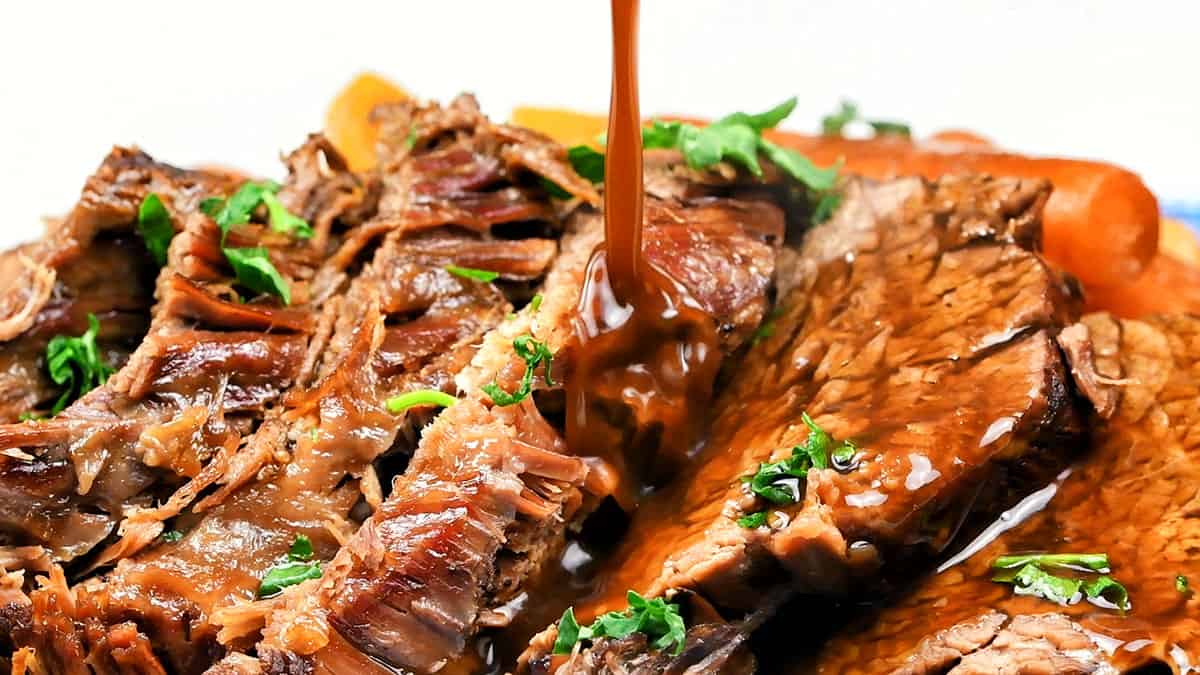 how long do you cook roast beef in slow cooker