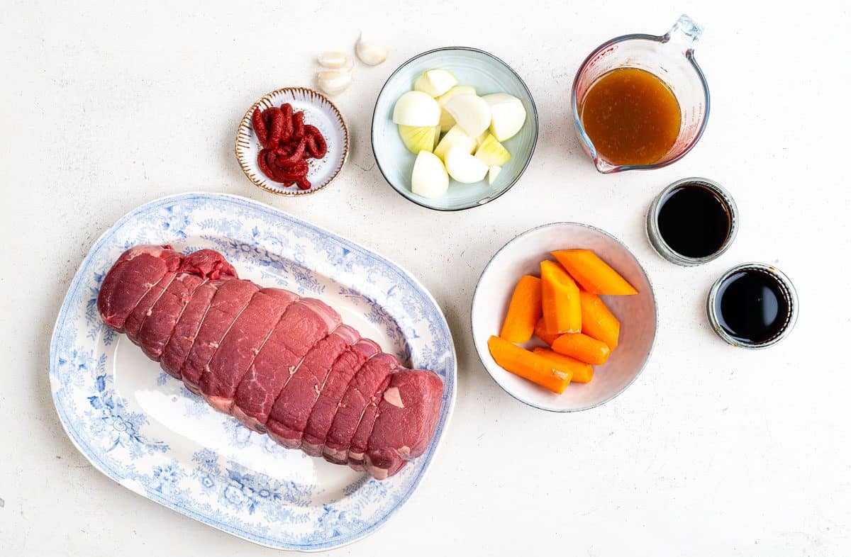 how long do you cook roast beef in slow cooker