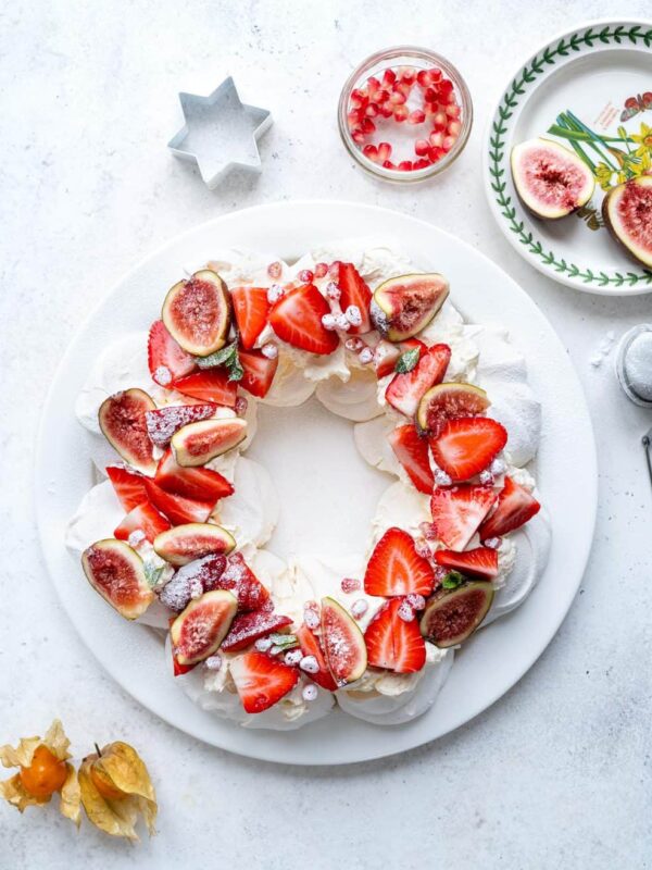 Christmas Pavlova Wreath decorated with fresh fruit