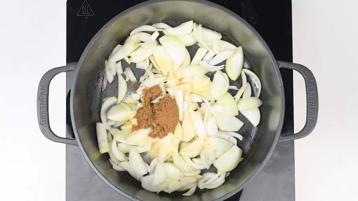 Cooking onions in a Dutch Oven