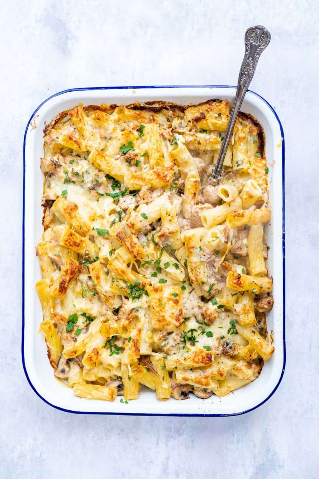 easy-cheesy-tuna-pasta-bake-supergolden-bakes