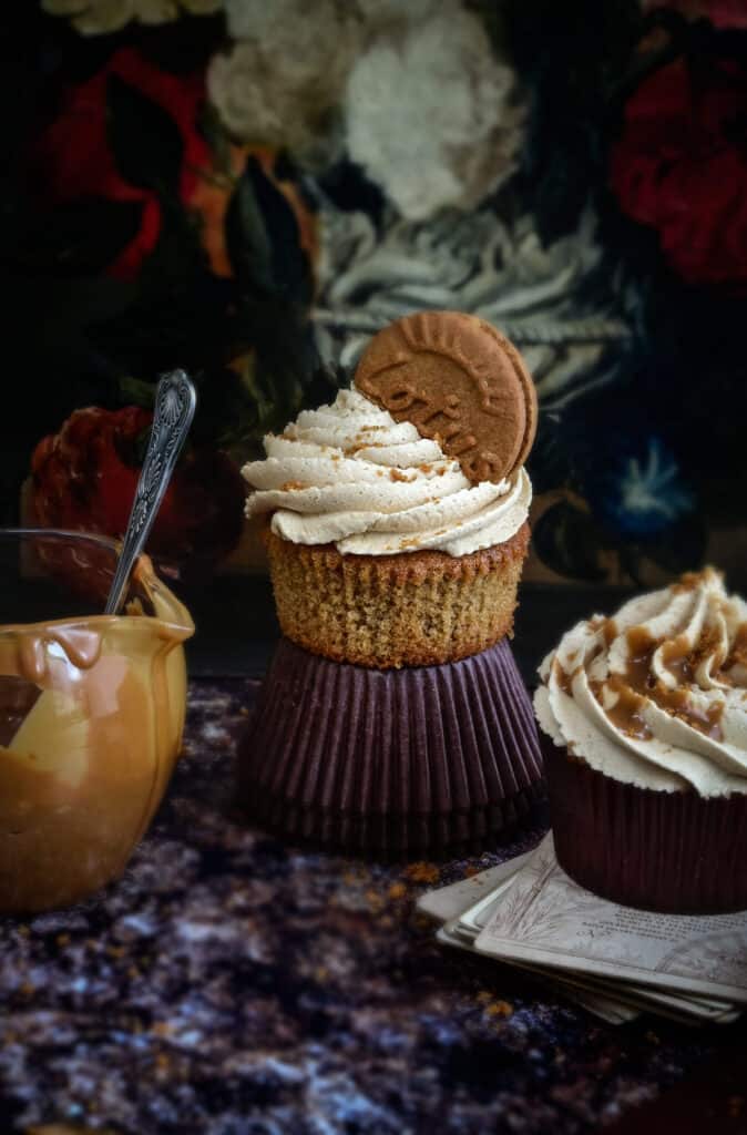 Biscoff cupcake decorated with frosting and Lotus Biscoff cookies