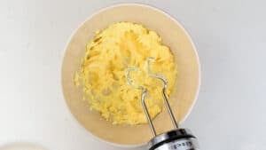 beating butter and shortening with an electric hand mixer