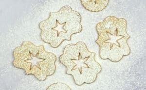 Cookies dusted with powdered sugar