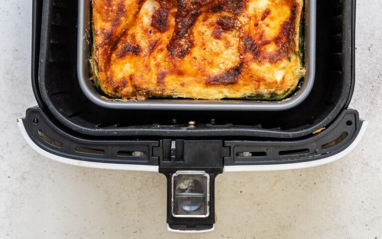 Air Fryer Vegetarian Lasagna (Spinach and Ricotta) - Supergolden Bakes