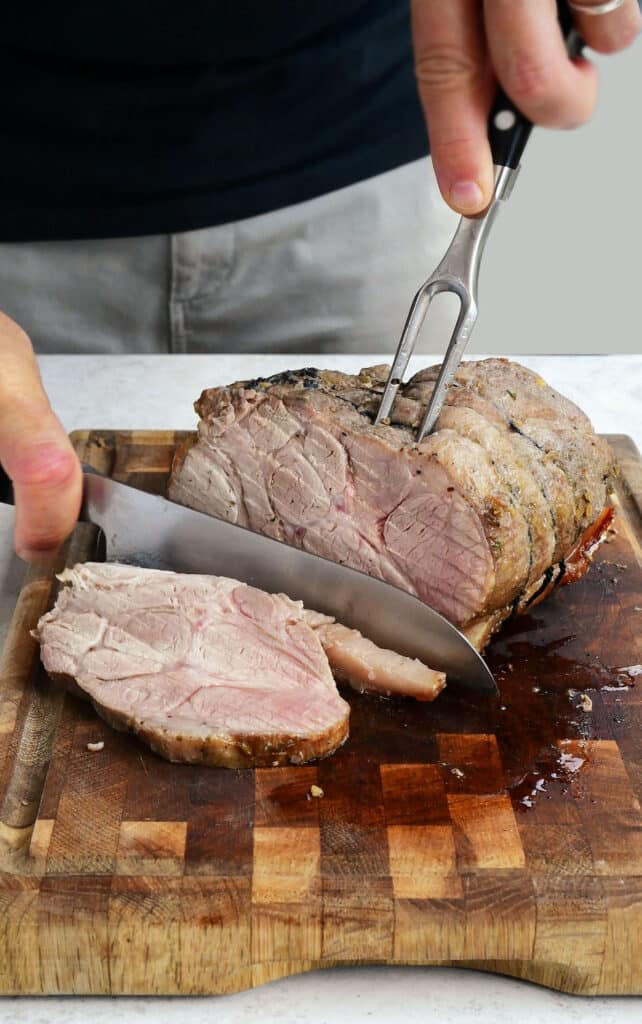 carving roast pork 