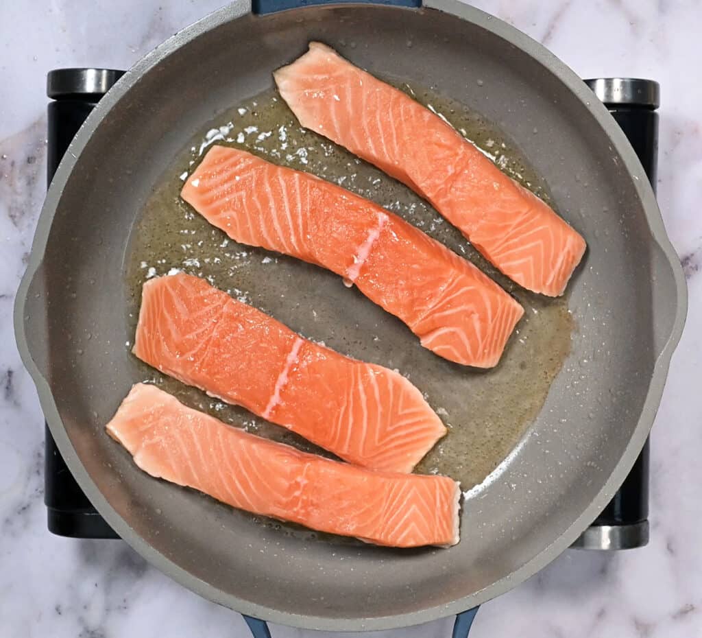 pan frying salmon fillets