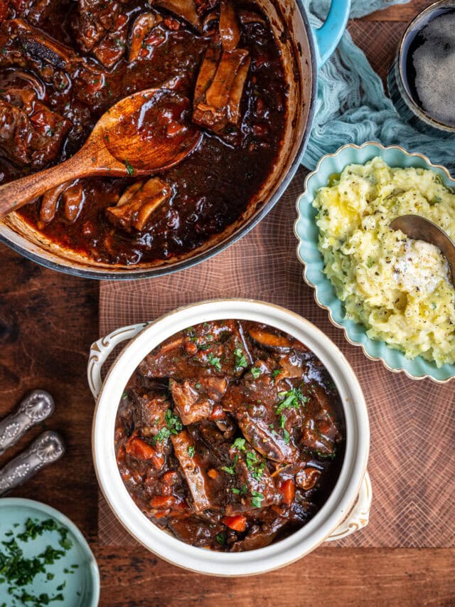 Guinness Braised Short Ribs - Supergolden Bakes